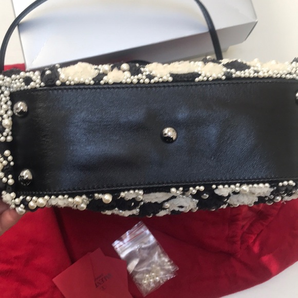 VALENTINO GARAVANI Tote Flowers Silk Faux Pearls - Picture 3 of 6